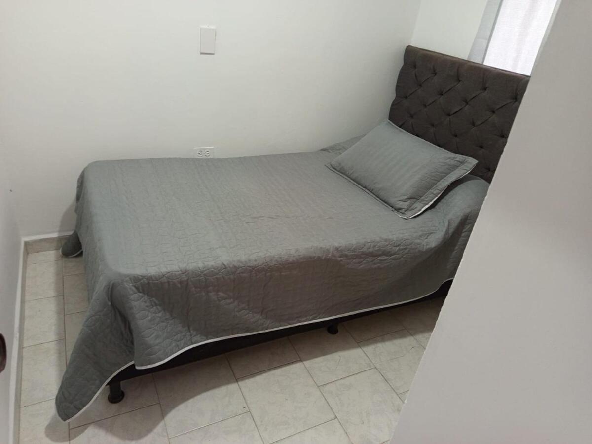 Apartamento Cerca Estacion Floresta