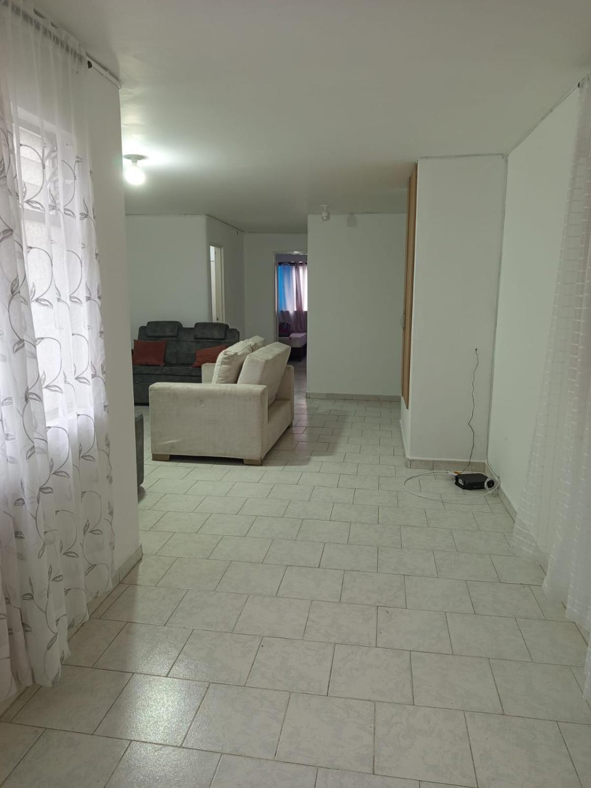 Apartamento Cerca Estacion Floresta