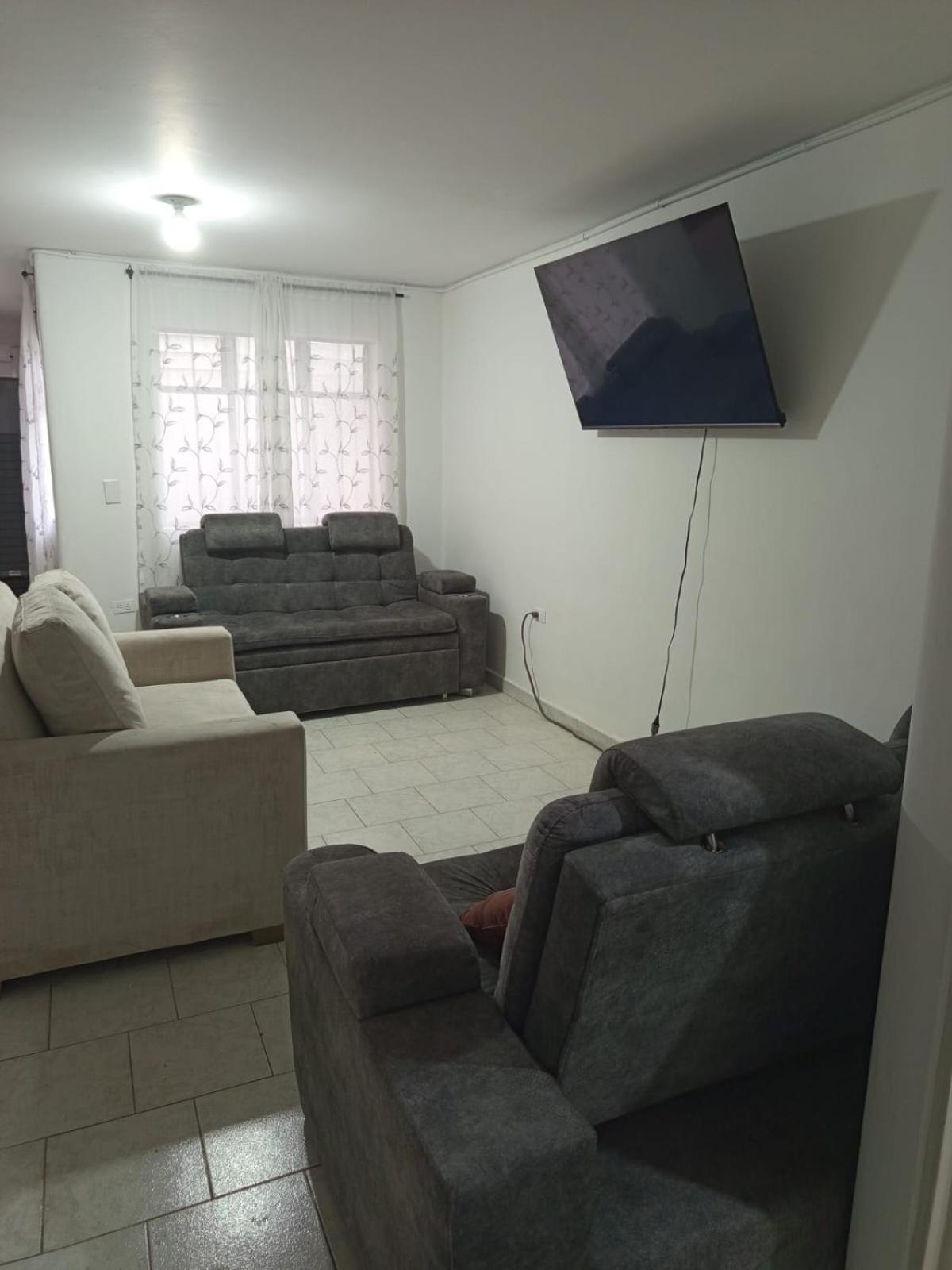 Apartamento Cerca Estacion Floresta